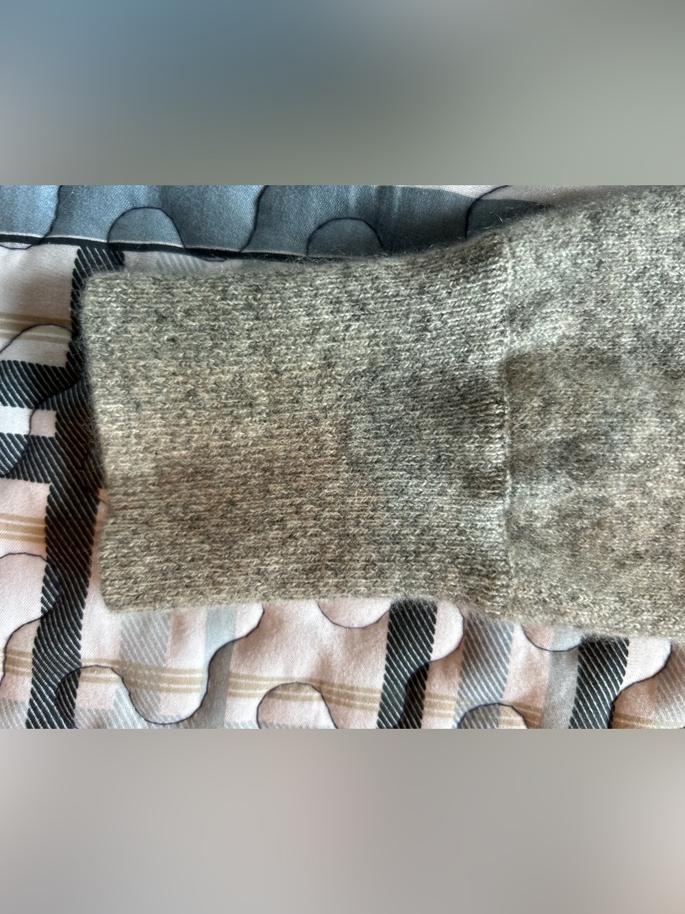 Cashmere Grey Zip-Up Hooded Sweater - Picture 6 of 6